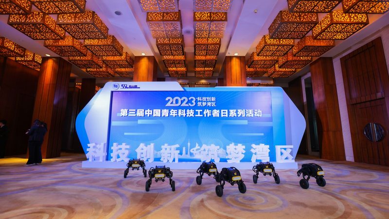 容器编排平台：2025年企业选择指南